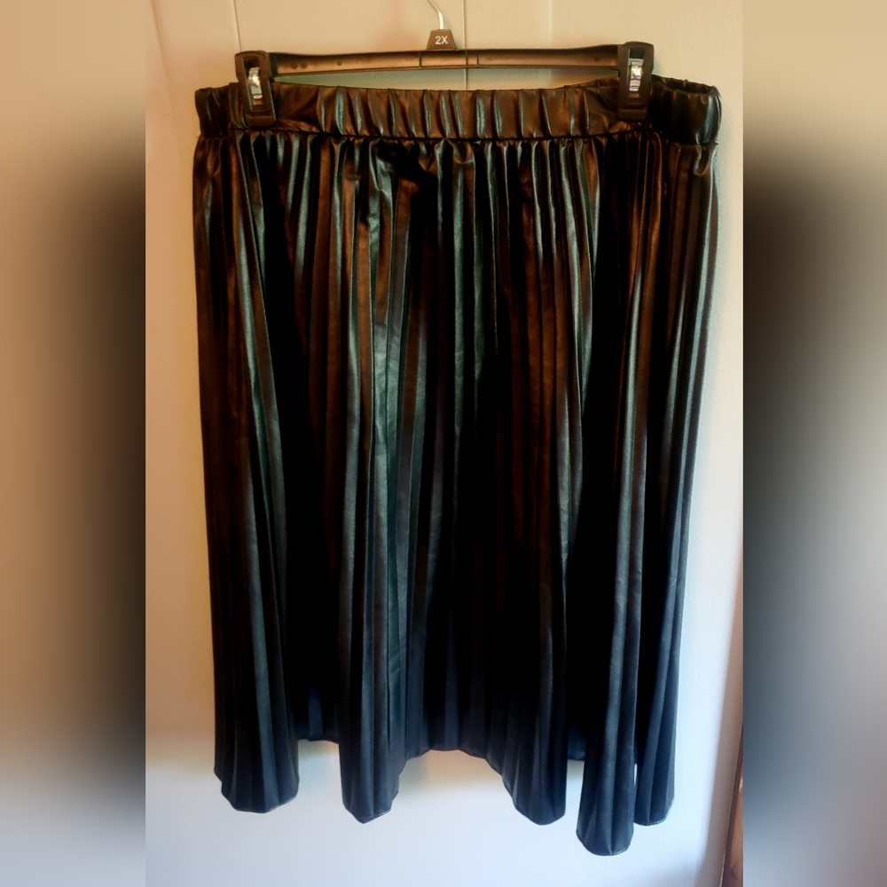 Pleated Skirt